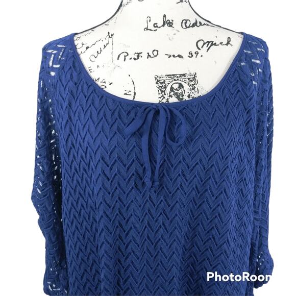Ashley Blue Bell Sleeve Chevron Long Line  Lace Top 2X - Picture 2 of 9